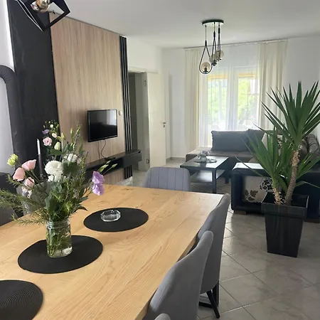 Kuca Za Odmor ヴィラ *